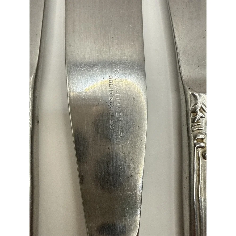 Lot of 6 SaladMaster Dinner Butter Knives & 1 SaladMaster Spreader Knife